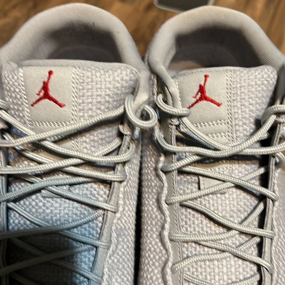 Jordan Eclipse- size bigger than expected - Picture 6 of 8